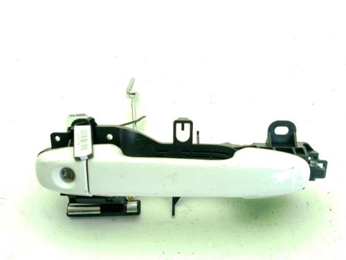 front-left-exterior-door-handle-toyota-auris-_e18_-2012-2013-2014-2015-2016-2017-2018-2019-33953832 main image