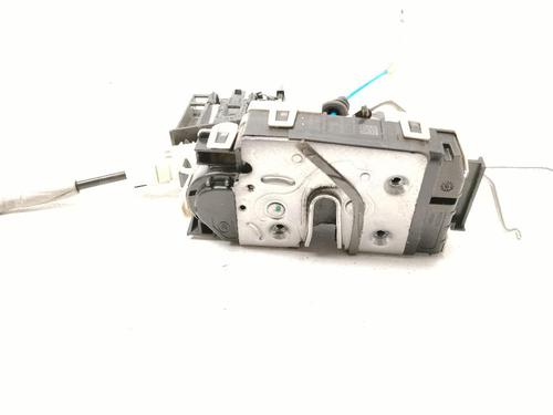front-left-lock-mercedes-benz-cla-coupe-c117-2013-2014-2015-2016-2017-2018-2019-39491733 main image