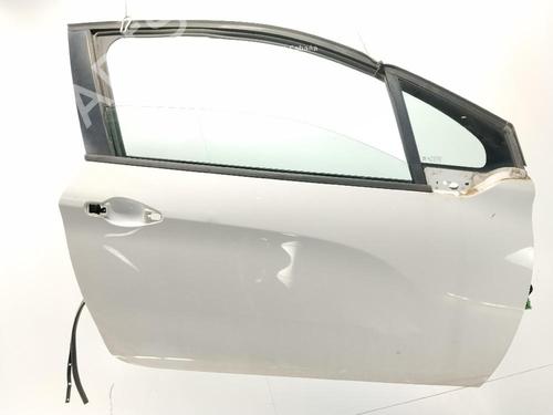 right-front-door-peugeot-208-i-ca_-cc_-2012-2013-2014-2015-2016-2017-2018-2019-2020-2021-33651745 main image
