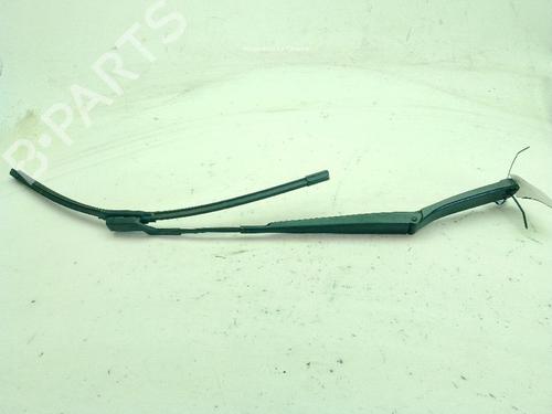 Used Front windshield wiper arm SKODA RAPID (NH3, NK3, NK6) 1.6 TDI (105 hp) 28312990
