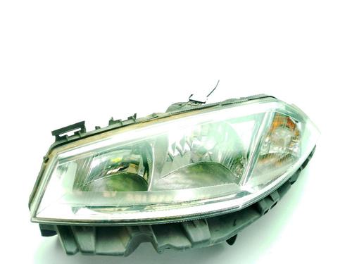 Venstre forlygte RENAULT MEGANE II (BM0/1_, CM0/1_) 1.6 16V (BM0C, CM0C) (113 hp) 30718765
