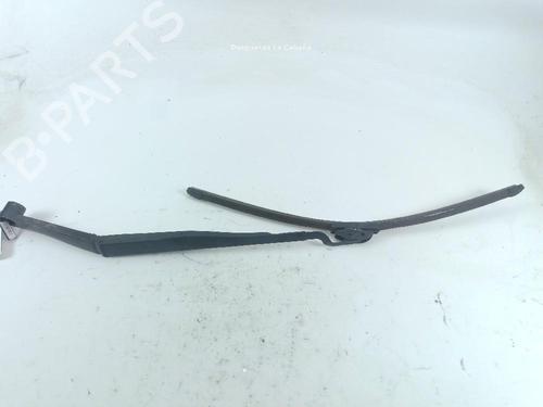 Used Front windshield wiper arm HYUNDAI i40 I (VF) 1.7 CRDi (116 hp) 20505589