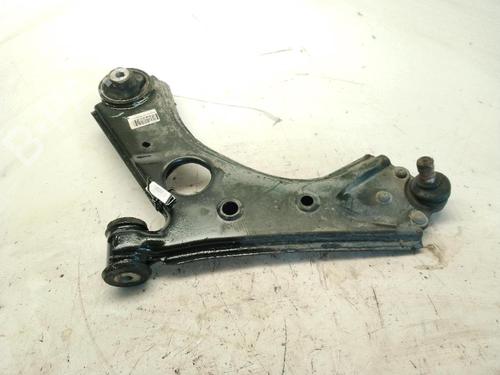 Used Left front suspension arm FIAT 500L (351_, 352_) 1.4 (199LYB1B) (95 hp) 25909578