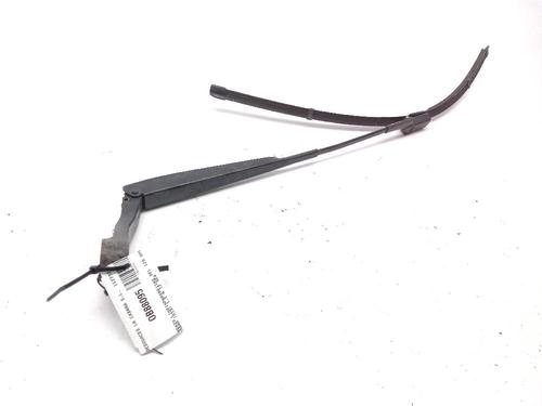 Used Front windshield wiper arm OPEL ADAM (M13) 1.2 (69 hp) 30872033