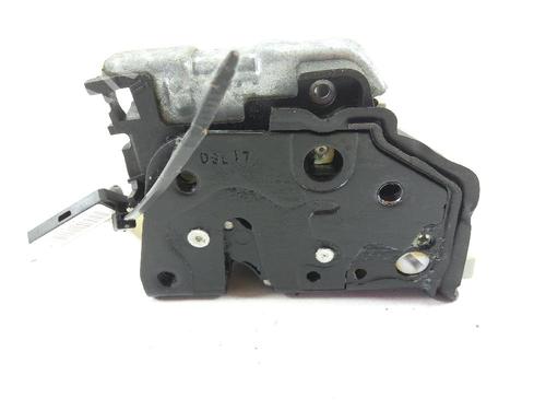 Venstre bagtil lås AUDI A4 B9 Avant (8W5, 8WD) 2.0 TDI (150 hp) 18374280