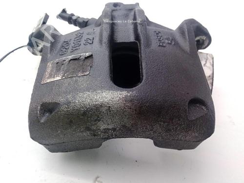 Used Right front brake caliper Right front brake caliper CITROËN C4 CACTUS 1.6 HDi 90 (92 hp) 24607082 24607082