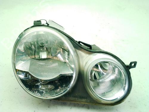 Used Right headlight VW POLO IV (9N_, 9A_) 1.2 12V (64 hp) 32743828