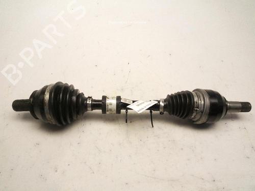 Used Left front driveshaft MERCEDES-BENZ CLA (C118) CLA 180 (118.384) (136 hp) 24046114
