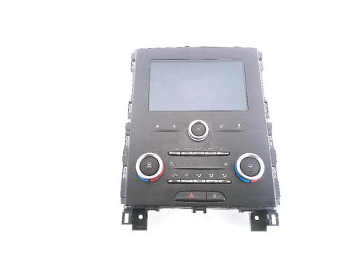 display-monitor-renault-megane-iv-hatchback-b9amn_-2015-24041047 main image