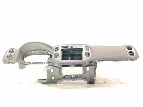 Used Dashboard Dashboard VW TIGUAN (5N_) 2.0 TFSI 4motion (200 hp) 32515670 32515670