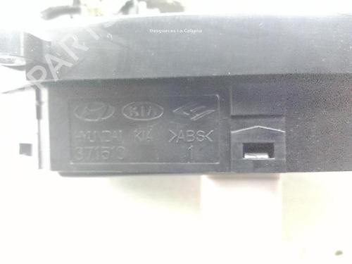 Right front window switch HYUNDAI SANTA FÉ II (CM) 2.2 CRDi GLS | BP24046329I26 
