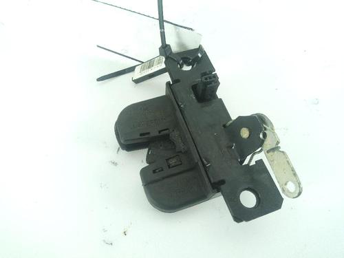 Tailgate lock VW PASSAT B5.5 (3B3) 1.9 TDI | BP24156339C101 
