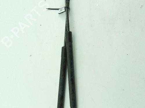 Used Tailgate lift support Tailgate lift support BMW 1 (E81) 118 d (143 hp) 18364096 18364096