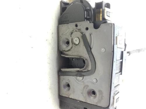 Used Front left lock Front left lock MERCEDES-BENZ SPRINTER 3,5-t Van (B906) 314 CDI (906.631, 906.633, 906.635, 906.637) (143 hp) 36031382 36031382