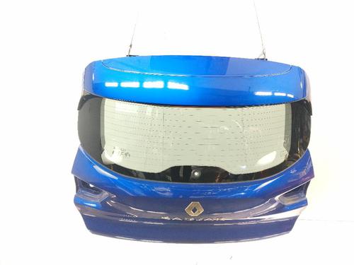 tailgate-renault-kadjar-ha_-hl_-2015-38635695 main image