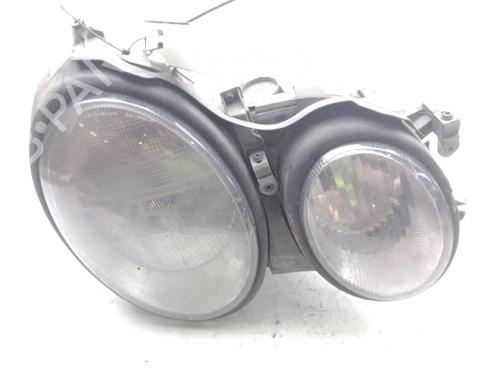 Used Right headlight MERCEDES-BENZ CLK (C208) CLK 320 (208.365) (218 hp) 24001429