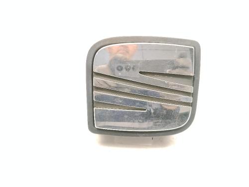 Used Tailgate handle Tailgate handle SEAT LEON (1P1) 1.9 TDI (105 hp) 40442178 40442178