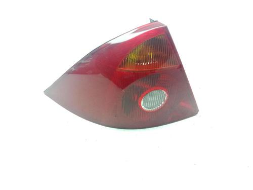 Used Left taillight FORD MONDEO III (B5Y) 2.0 16V TDDi / TDCi (115 hp) 26517606