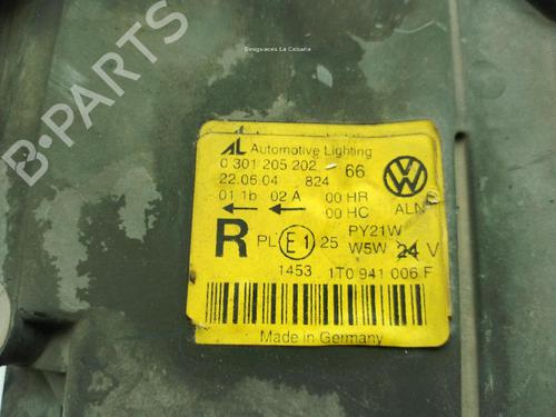 Right headlight VW TOURAN (1T1, 1T2) 2.0 TDI 16V | BP30146534C29 