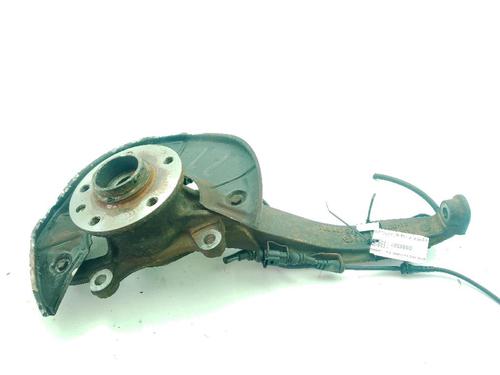 Used Right front steering knuckle VW TOUAREG (7LA, 7L6, 7L7) 2.5 R5 TDI (174 hp) 30844872