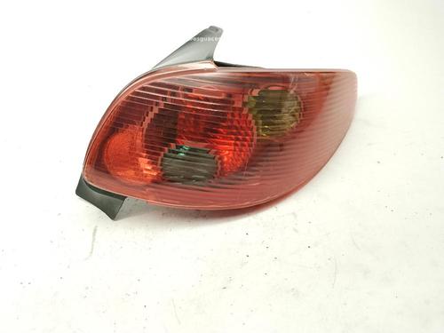 Højre baglygte Højre baglygte PEUGEOT 206 Hatchback (2A/C) 2.0 HDI 90 (90 hp) 39667228 39667228