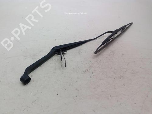 Used Front windshield wiper arm SUZUKI GRAND VITARA II (JT, TE, TD) 1.6 All-wheel Drive (JB416) (106 hp) 30477381