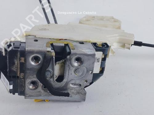front-left-lock-jeep-renegade-suv-bu-b1-bv-2014-31989312 main image