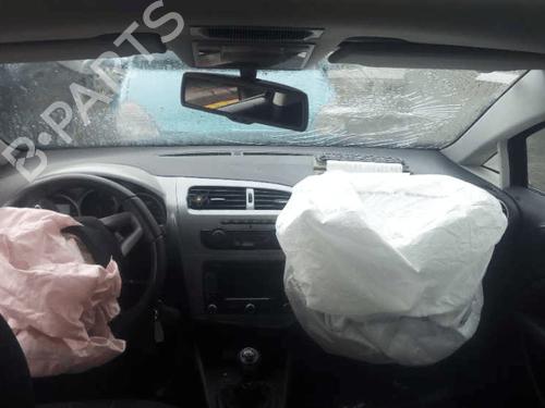 Brugte SEAT LEON (1P1) 1.6 TDI (105 hp) 4428124