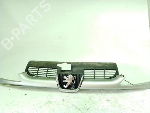 Used Grille Grille 38556259 38556259