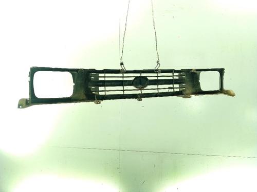 Atrapa chłodnicy / Grill TOYOTA HILUX VI Pickup (_N1_) 2.4 TD 4WD (LN165_, LN170_, LN190_, LN165, LN165H,... | BP30368078C40 