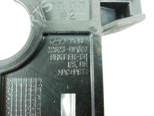 Front right interior door handle KIA CARENS IV 1.7 CRDi | BP25486412I14 - Image 3