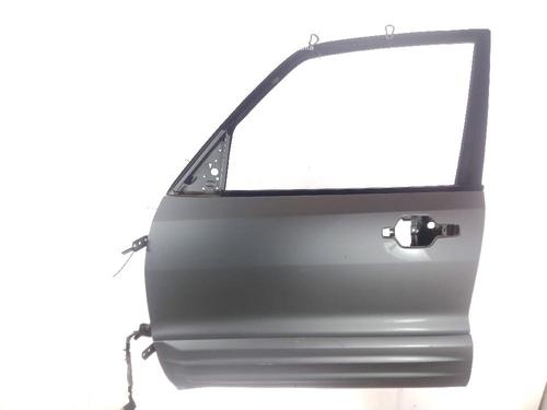 Dør venstre foran MITSUBISHI PAJERO III Canvas Top (V6_W, V7_W) 3.2 DI-D (V68W, V78W) (165 hp) 24001694