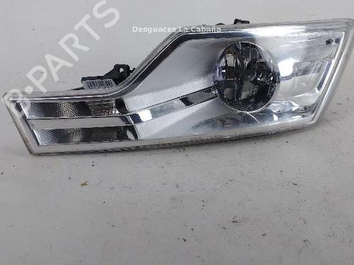 Used Right front fog light Right front fog light CITROËN C5 III (RD_) 2.0 HDi 140 (RDRHF8, RDRHFA, RDRHA8, RDRHAJ) (140 hp) 31990222 31990222