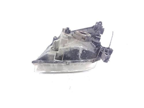 Used Right headlight NISSAN X-TRAIL I (T30) 2.2 dCi 4x4 (136 hp) 18377102