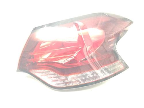 right-taillight-ds-ds-4-ds-4-crossback-nx_-2015-2016-2017-2018-40257975 main image