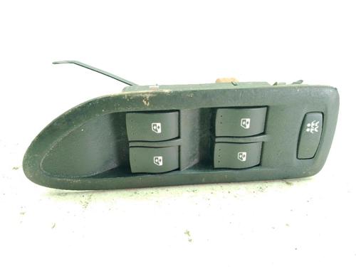 Used Left front window switch RENAULT LAGUNA II (BG0/1_) 1.8 16V (BG0B, BG0C, BG0J, BG0M, BG0V) (121 hp) 25889265