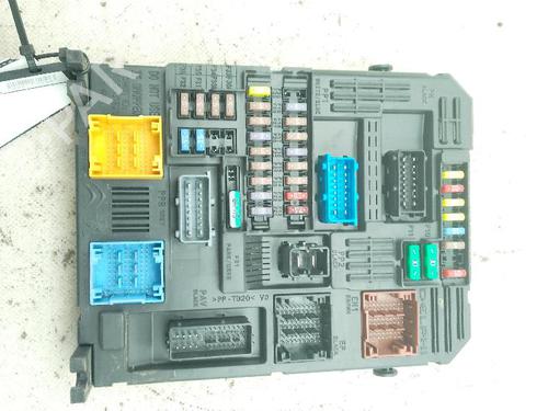 Used Fuse box PEUGEOT 208 II (UB_, UP_, UW_, UJ_) 1.5 BlueHDI 100 (102 hp) 24862117