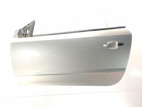 Used Left front door OPEL ASTRA H TwinTop (A04) 1.9 CDTi (L67) (150 hp) 32260000