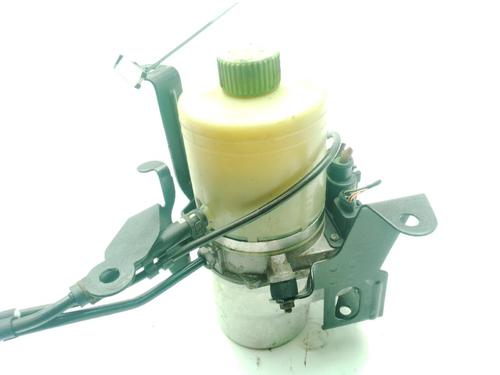 Bomba direccion Bomba direccion VW POLO IV (9N_, 9A_) 1.4 TDI (70 hp) 36964310 36964310