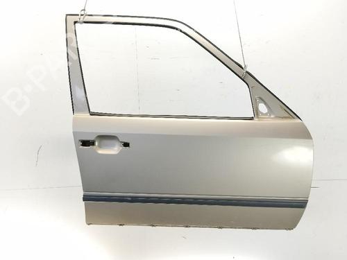Used Right front door Right front door 37019078 37019078
