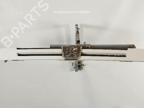 Used Grille PEUGEOT BOXER Van (230L) 1.9 D (69 hp) 18370269