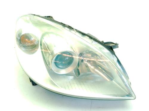 Used Right headlight Right headlight MERCEDES-BENZ B-CLASS Sports Tourer (W245) B 180 CDI (245.207) (109 hp) 33811202 33811202