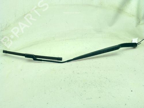 Used Front windshield wiper arm FIAT TIPO Hatchback (356_, 357_) 1.6 D (356HXG1B, 356HXG11) (120 hp) 27889374