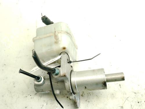Used Brake master cylinder BMW 5 (F10) 535 d xDrive (313 hp) 27994603