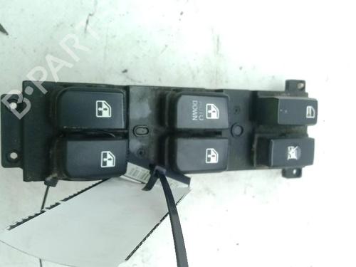 Used Left front window switch HYUNDAI SANTA FÉ II (CM) 2.2 CRDi GLS (150 hp) 24043064