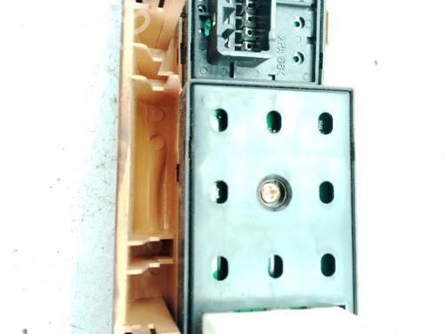 Left front window switch KIA SORENTO I (JC) 2.5 CRDi 4WD | BP24329006I27