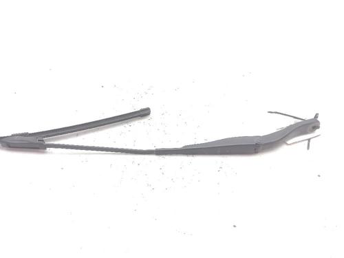 Used Front windshield wiper arm Front windshield wiper arm DACIA SANDERO II 1.2 (73 hp) 24043179 24043179