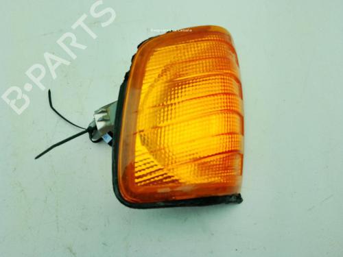 Used Left front indicator Left front indicator MERCEDES-BENZ E-CLASS (W124) E 250 D (124.126, 124.129) (113 hp) 29555079 29555079