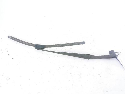 Used Front windshield wiper arm MITSUBISHI PAJERO CLASSIC (V2_W, V6_W, V7_W) 2.5 TD (V24W) (115 hp) 31989965