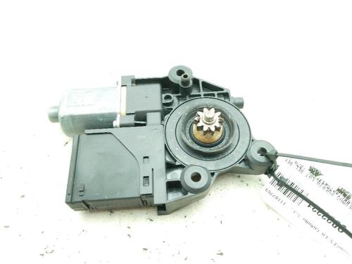 Used Right front window motor RENAULT MEGANE III Hatchback (BZ0/1_, B3_) 1.5 dCi (BZ1G, BZ1W, BZ0R) (95 hp) 23999518